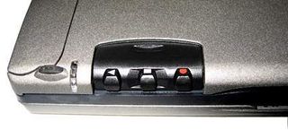 The 5mx had a full set of buttons for recording and playing back speech. [Photo by Barry Gerber]