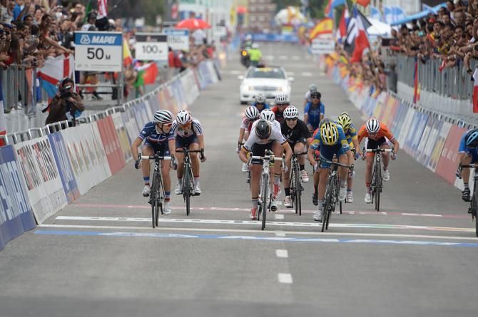 Pauline Ferrand-Prevot (France) wins the sprint for gold