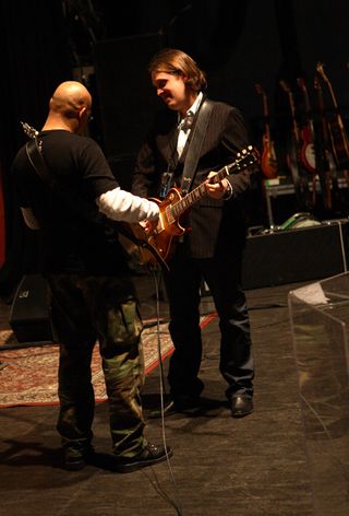 Joe soundchecking with bassist Carmine Rojas