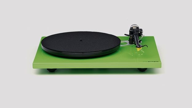 Turntable: Rega RP6/Exact