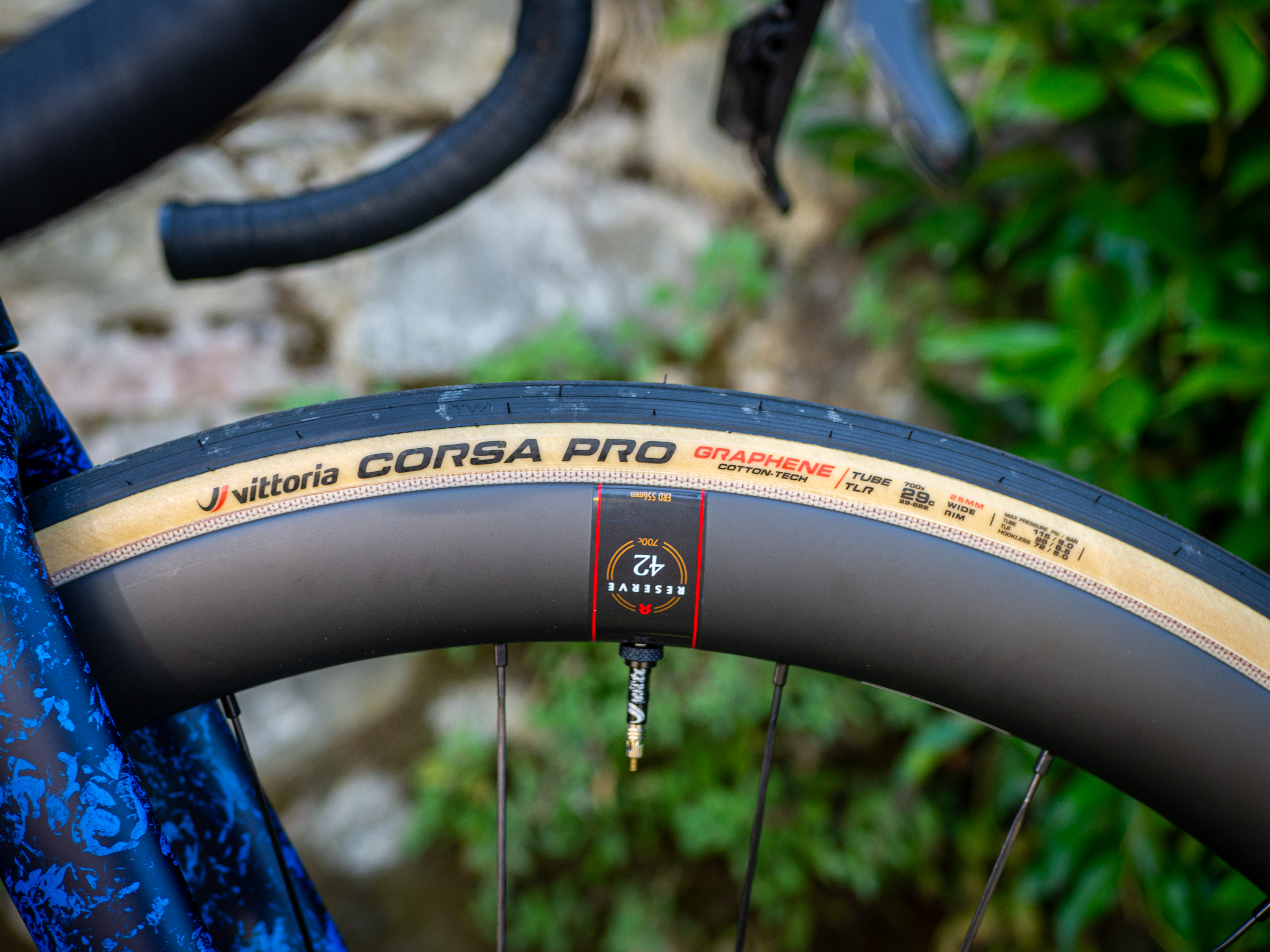 Vittoria Corsa Pro 28mm tubless tyres