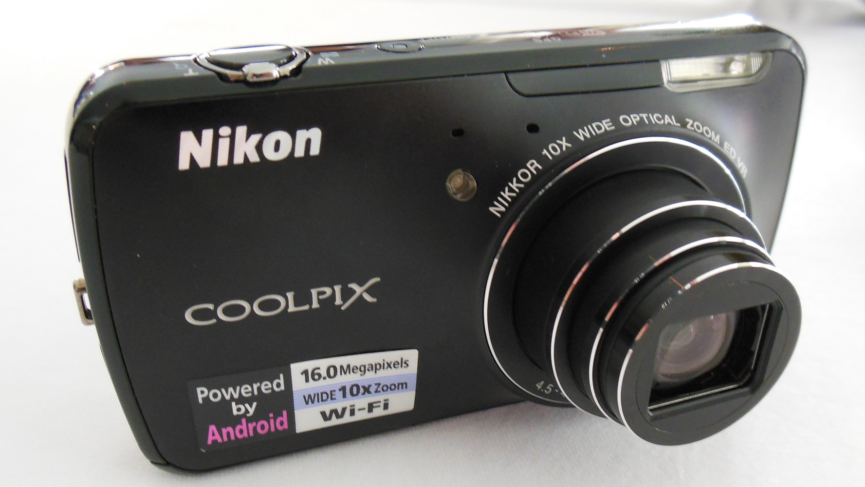 In pictures: Nikon S800c