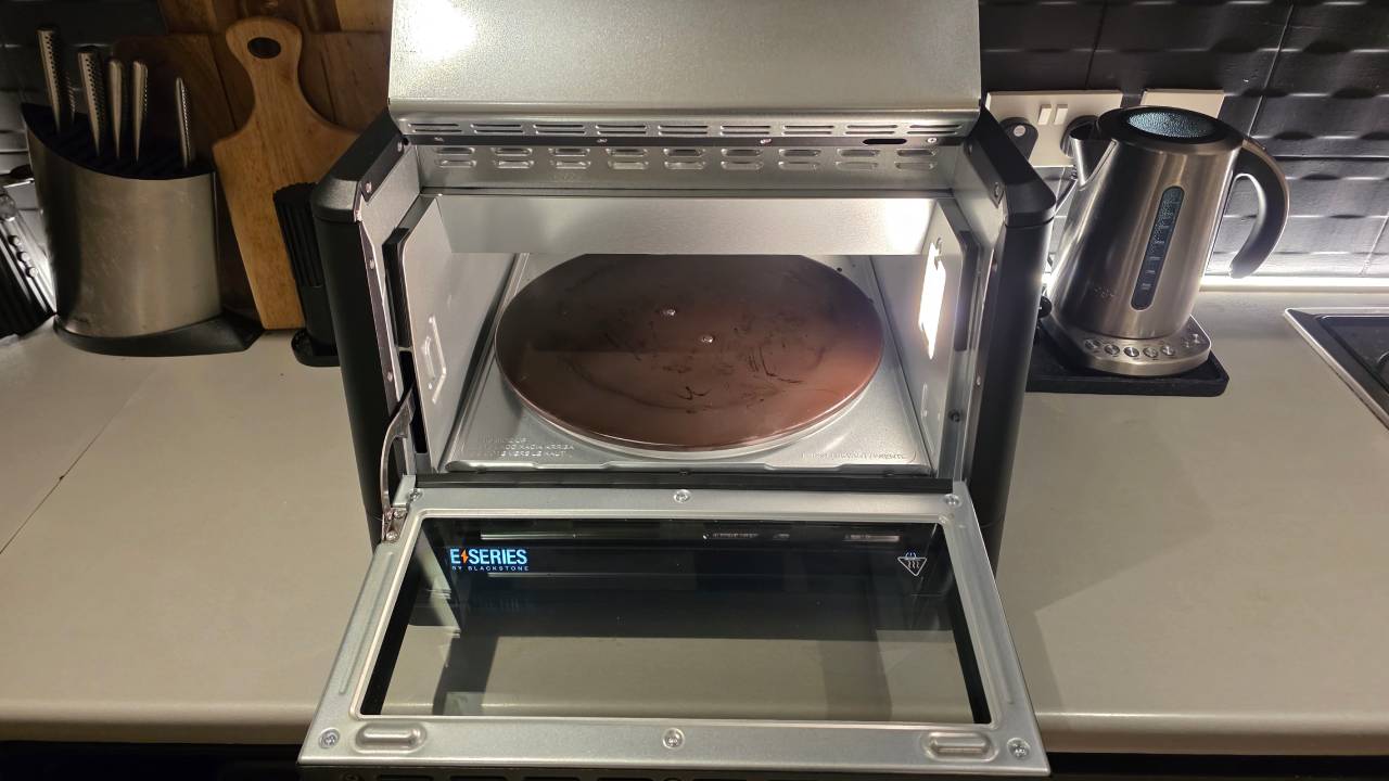 Blackstone E Series Pizza Oven Air Fryer Combo