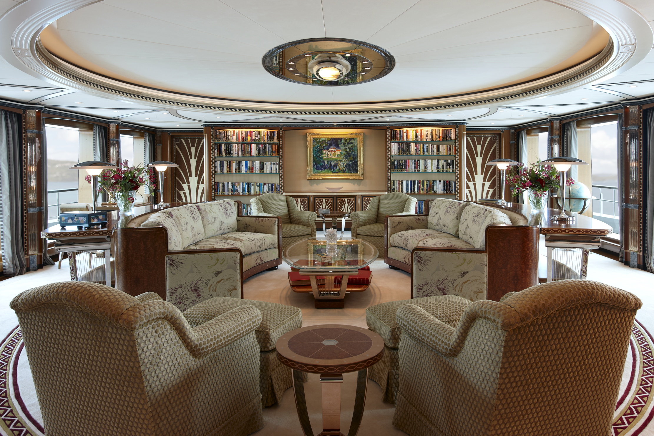 Images of the yacht Lady Christine