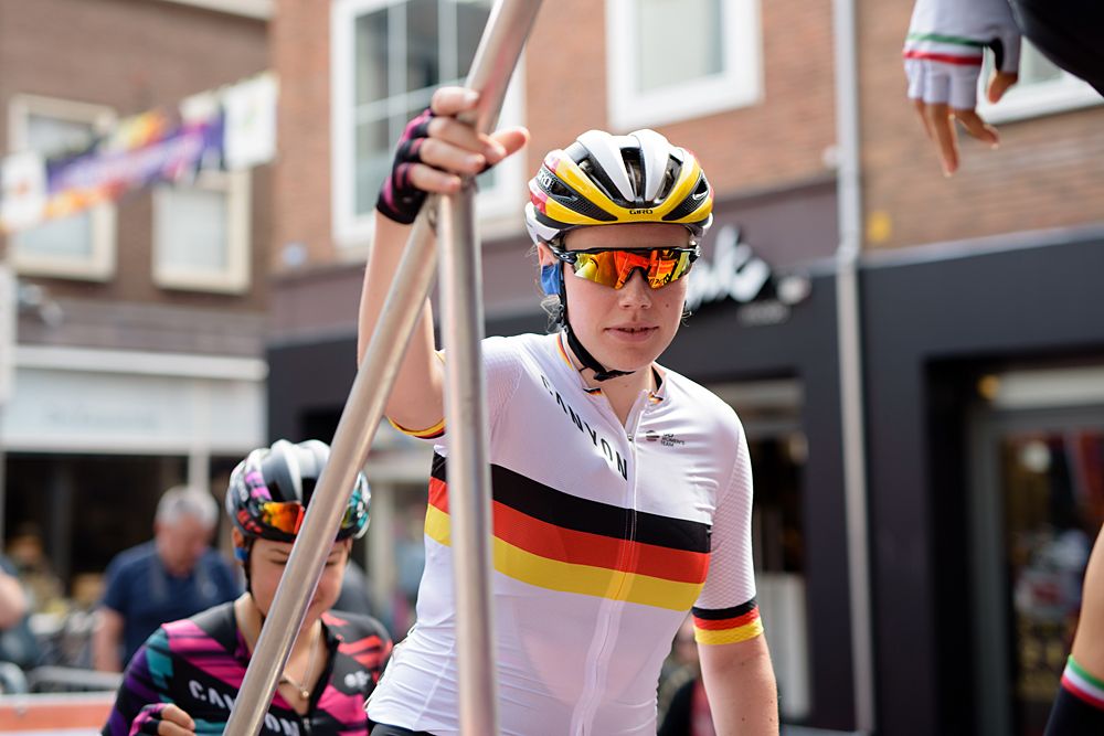 CANYON//SRAM Racing having fun at sign in ahead of the 116 km Stage 5 of the Boels Ladies Tour 2016