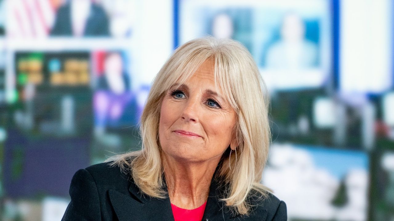 NEW YORK, NY - SEPTEMBER 06: Jill Biden discusses &quot;Walk of America&quot; as she visits &quot;America&#039;s Newsroom&quot; at Fox News Channel Studios on September 6, 2018 in New York City. (Photo by Roy Rochlin/Getty Images)