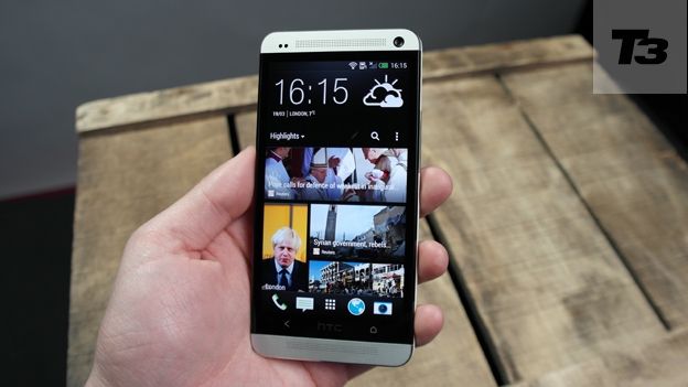 htc one blinkfeed