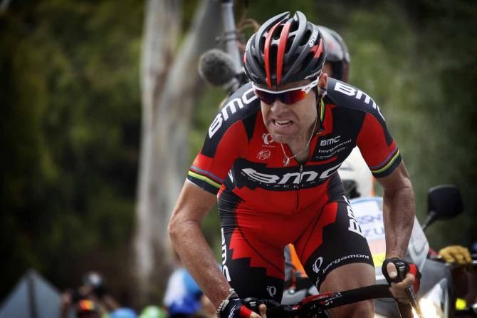 Cadel Evans (BMC) powers to victory on stage 3 of the Tour Down Under.
