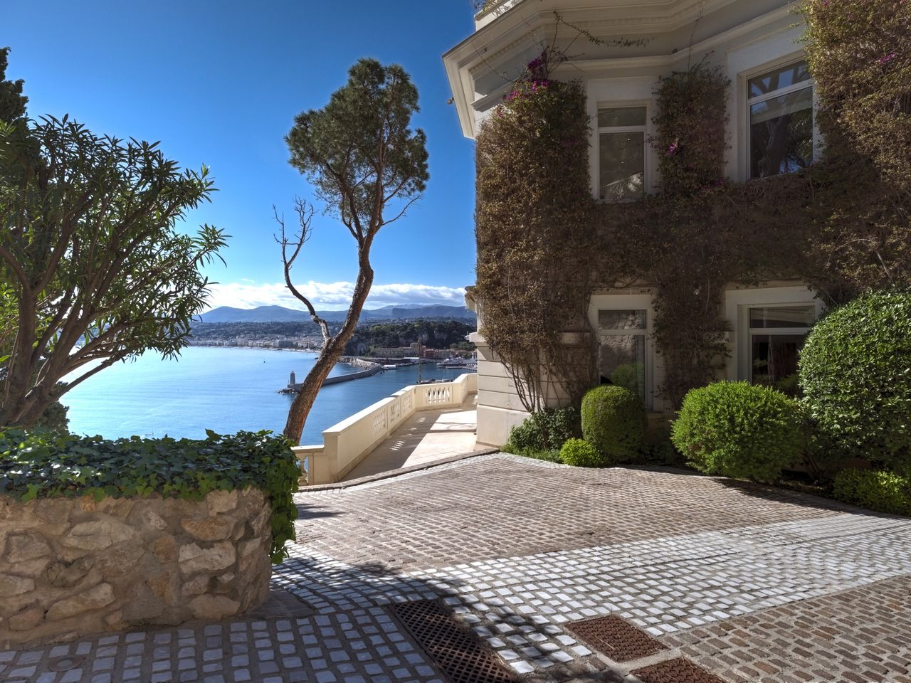 Glorious views at the Villa Roc Fleuri
