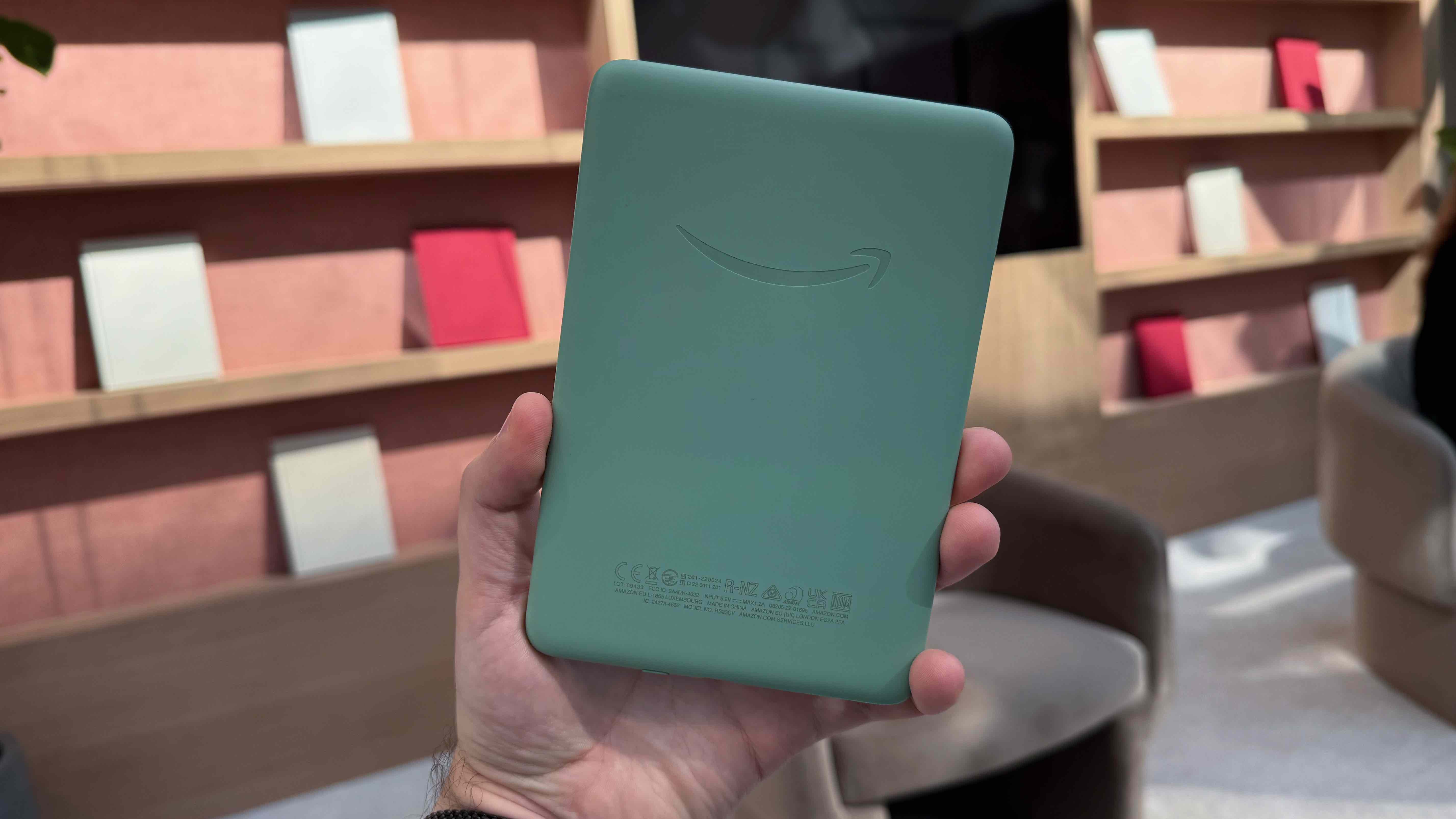 The new Amazon Kindle (2024) in Matcha.