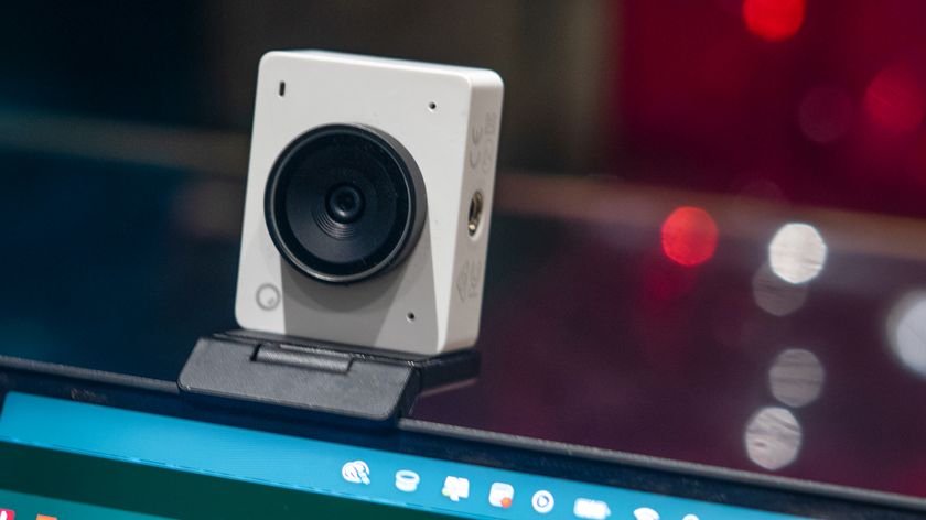 Obsbot Meet 2 webcam on an Apple Macbook