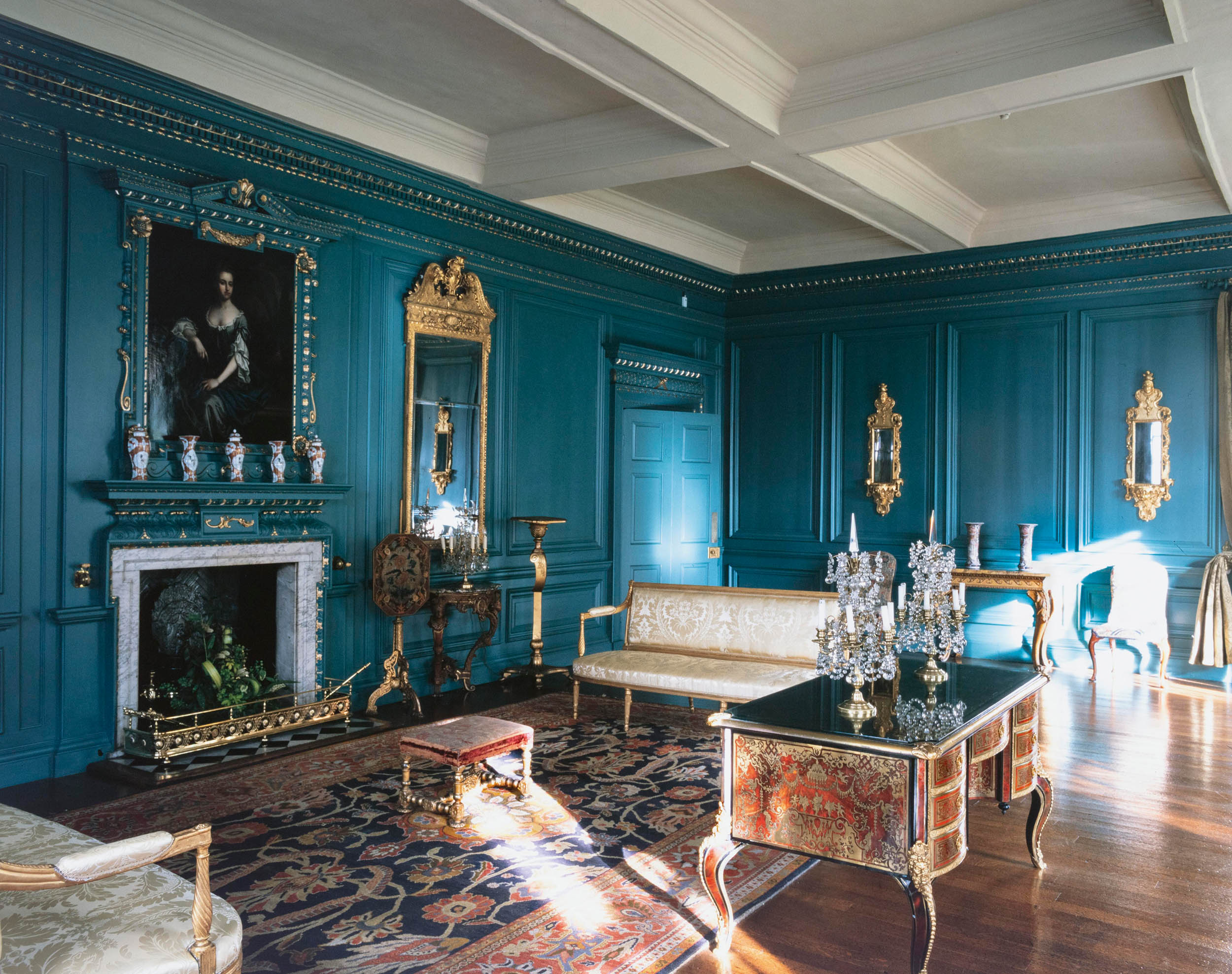 Room with blue walls