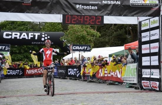 Christoph Sauser (Specialized) wins stage 1