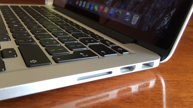 Macbook pro retina display 13 inch early 2015 xeon d1581