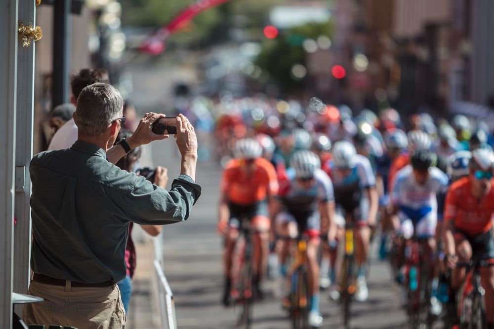 The peloton comes up the finishing staright during stage 4 at the Tour of the Gila.