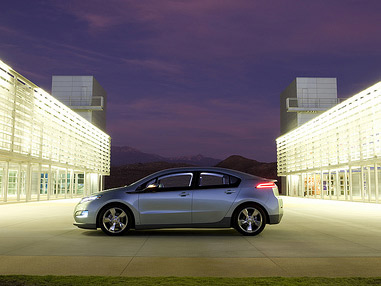 Chevy Volt - on track for a 2010 launch