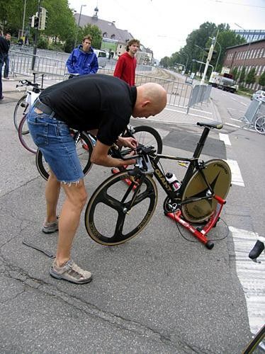 William sets up my dream machine