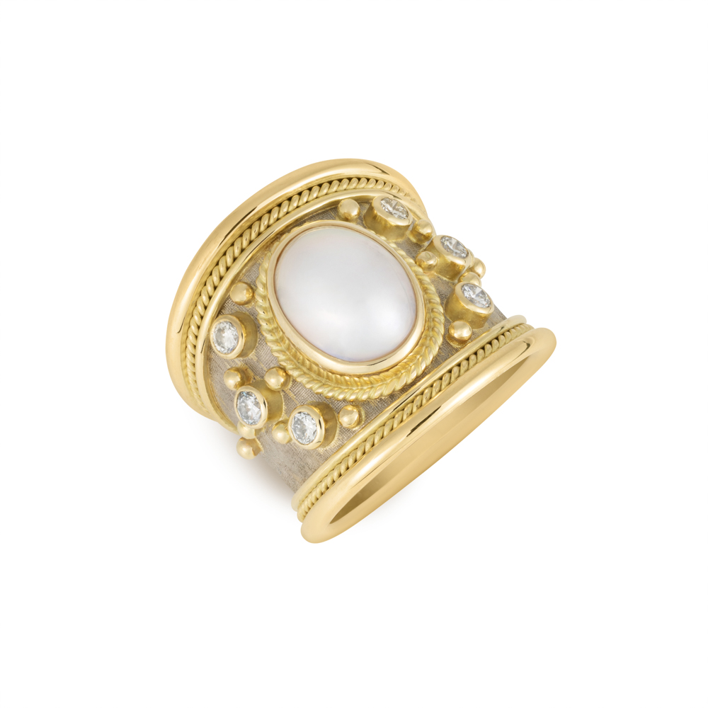 Mab&amp;eacute; Pearl &amp;amp; Diamonds Tapered Templar Ring