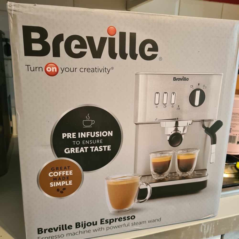 Breville Bijou Espresso Machine review a great value coffee machine