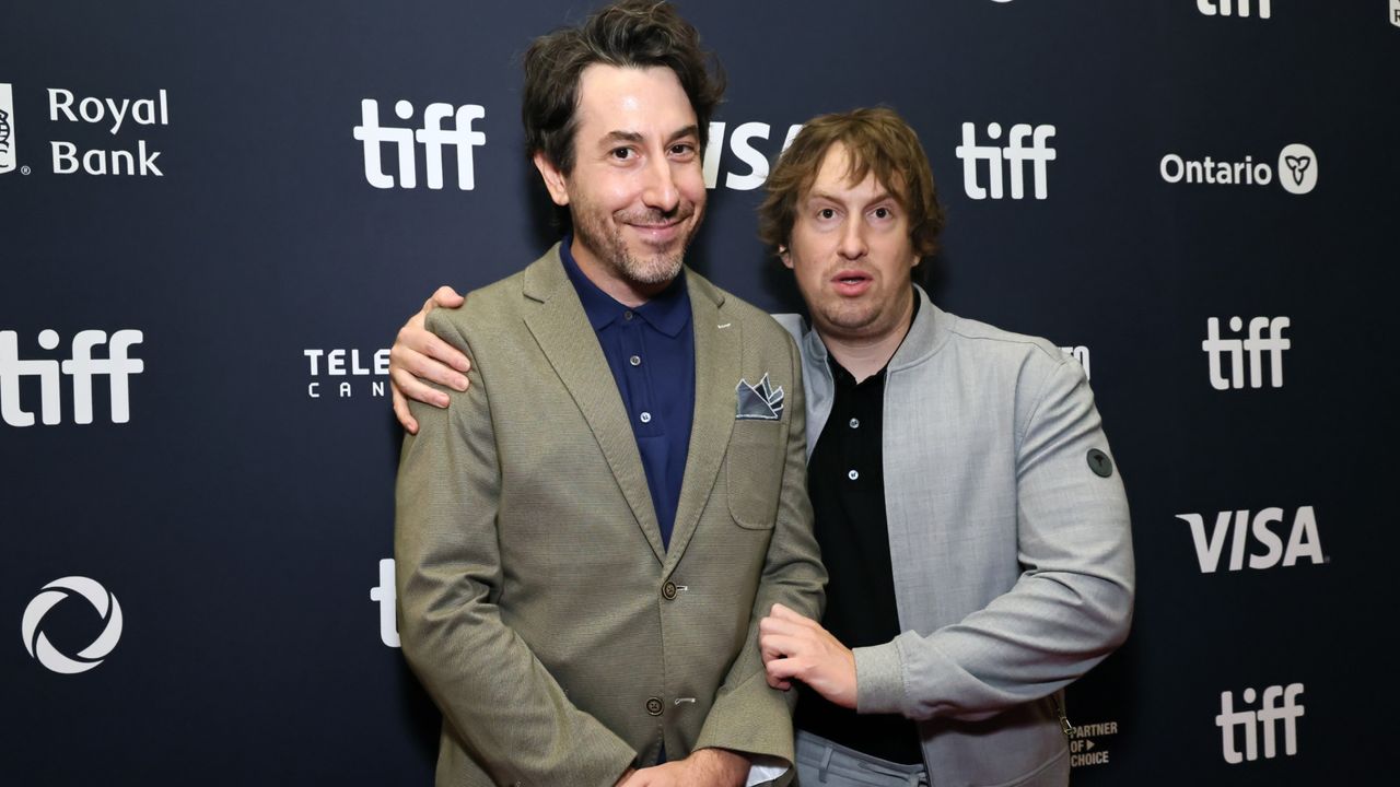 Nearly 20 years later, Nirvanna the Band the Show stars reveal the iconic Wii Shop song only took 5 hours to write, perform, and edit