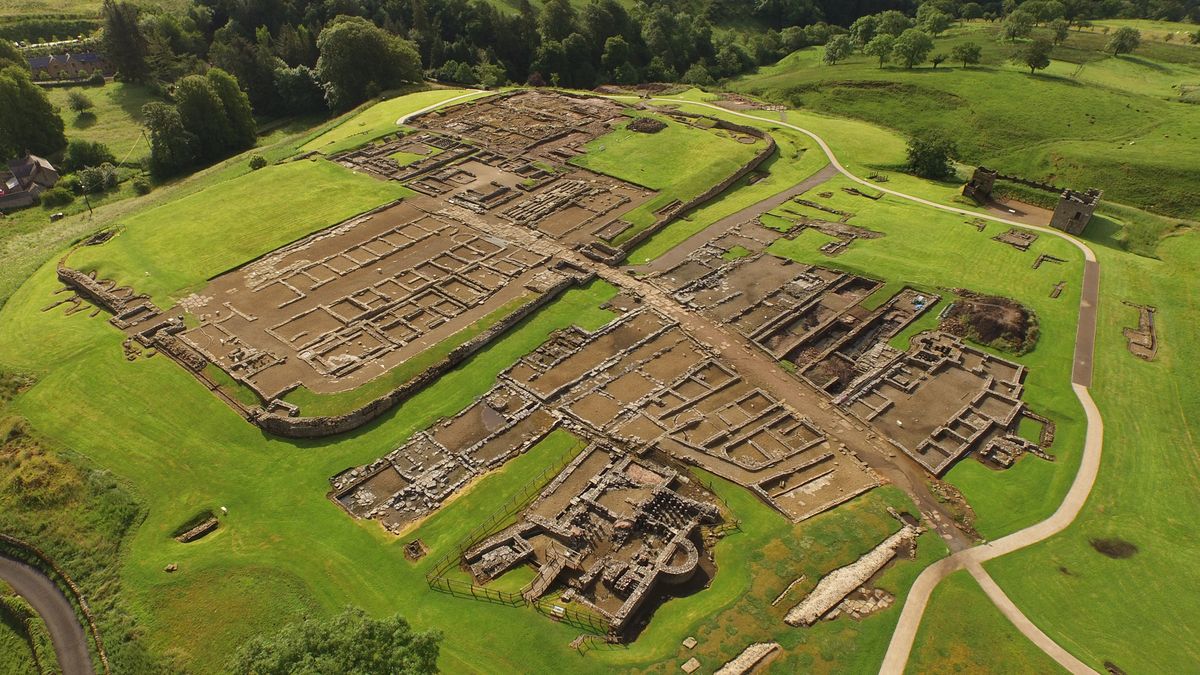 Hadrian&#039;s wall