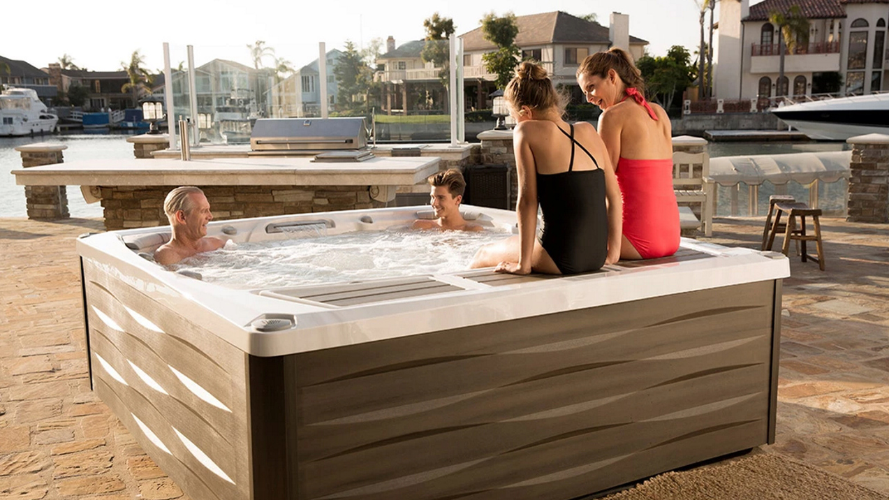 Best hot tubs: Sundance Spa