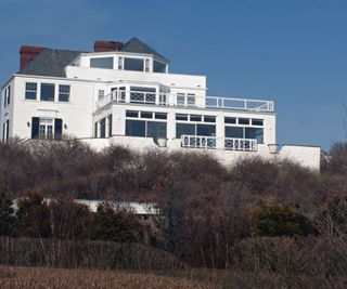Taylor Swift's Property Portfolio - Rhode Island-