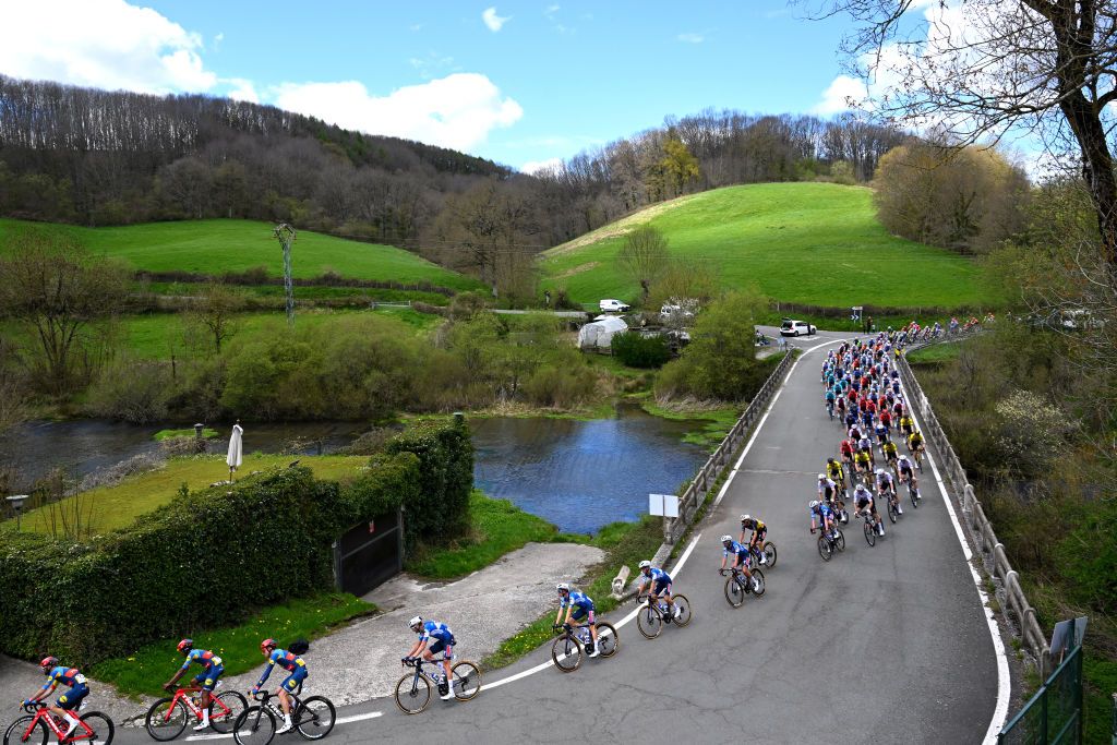 ALTSASU SPAIN APRIL 03 LR Tao Geoghegan Hart of The United Kingdom and Team Lidl Trek Mikel Landa of Spain Remco Evenepoel of Belgium and Team Soudal QuickStep and a general view of the peloton competing during the 63rd Itzulia Basque Country 2024 Stage 3 a 1909km stage from Ezpeleta to Altsasu 526m UCIWT on April 03 2024 in Altsasu Spain Photo by Tim de WaeleGetty Images