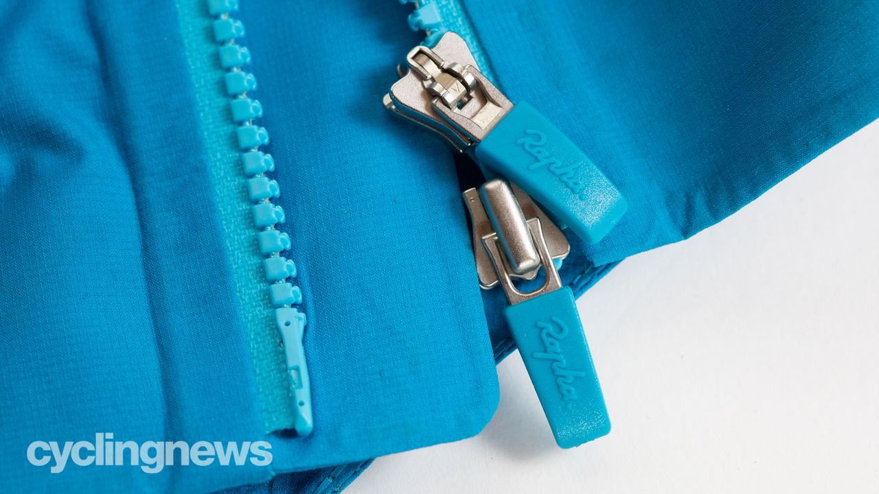 Rapha Pro Team Insulated Gore-Tex Rain Jacket detail of double zipper