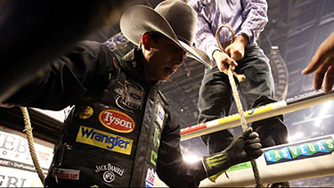 MultiDyne&#039;s LiGHTCuBE Broadcasts Bull Riders in Action