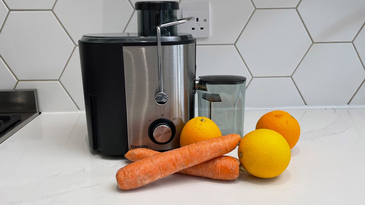 The best juicer 2024 the best cold press and centrifugal juicers TechRadar