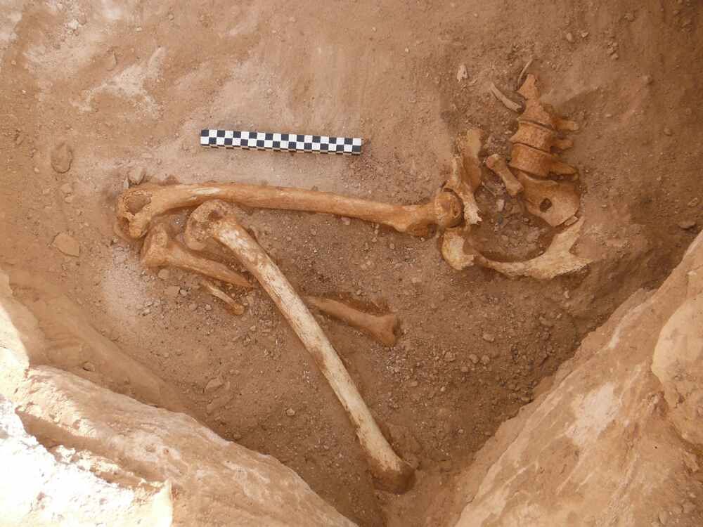 pregnant woman&#039;s burial