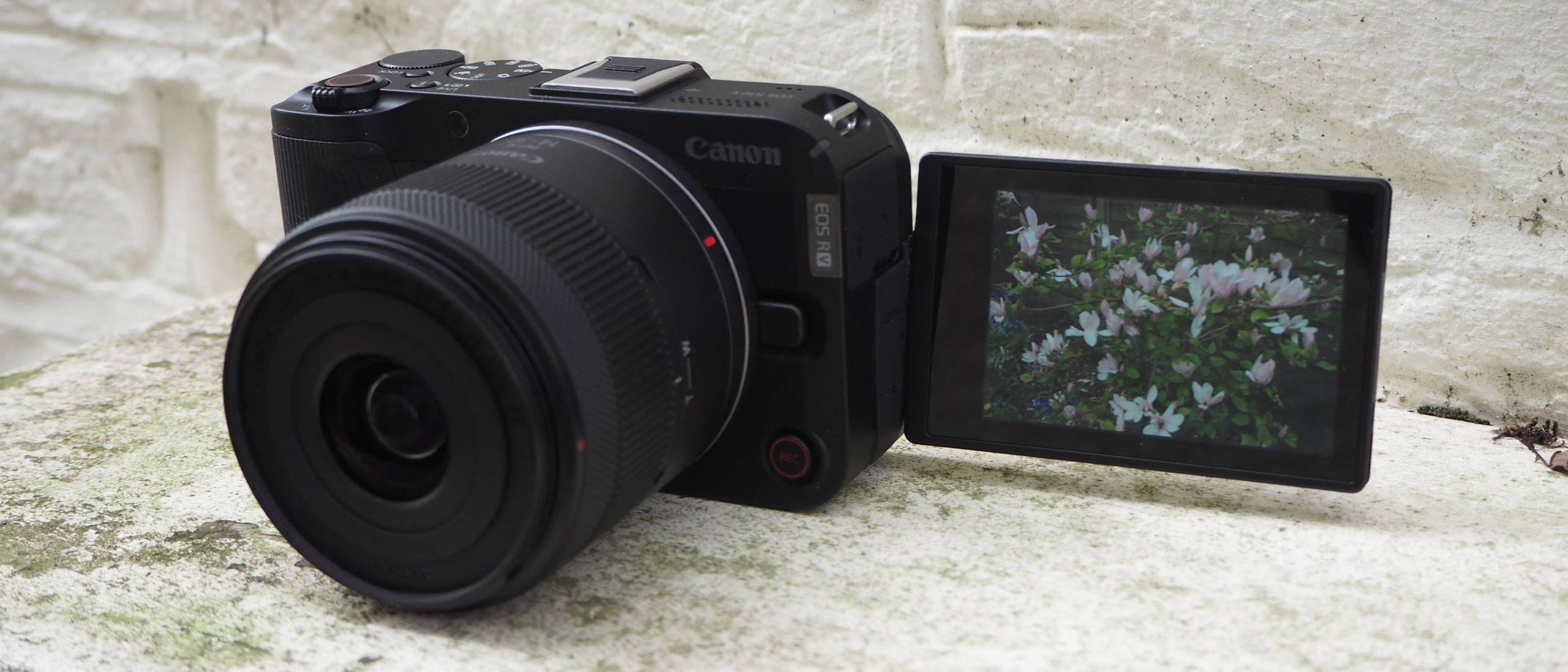 Canon EOS R50 V review Canon EOS R50 V review