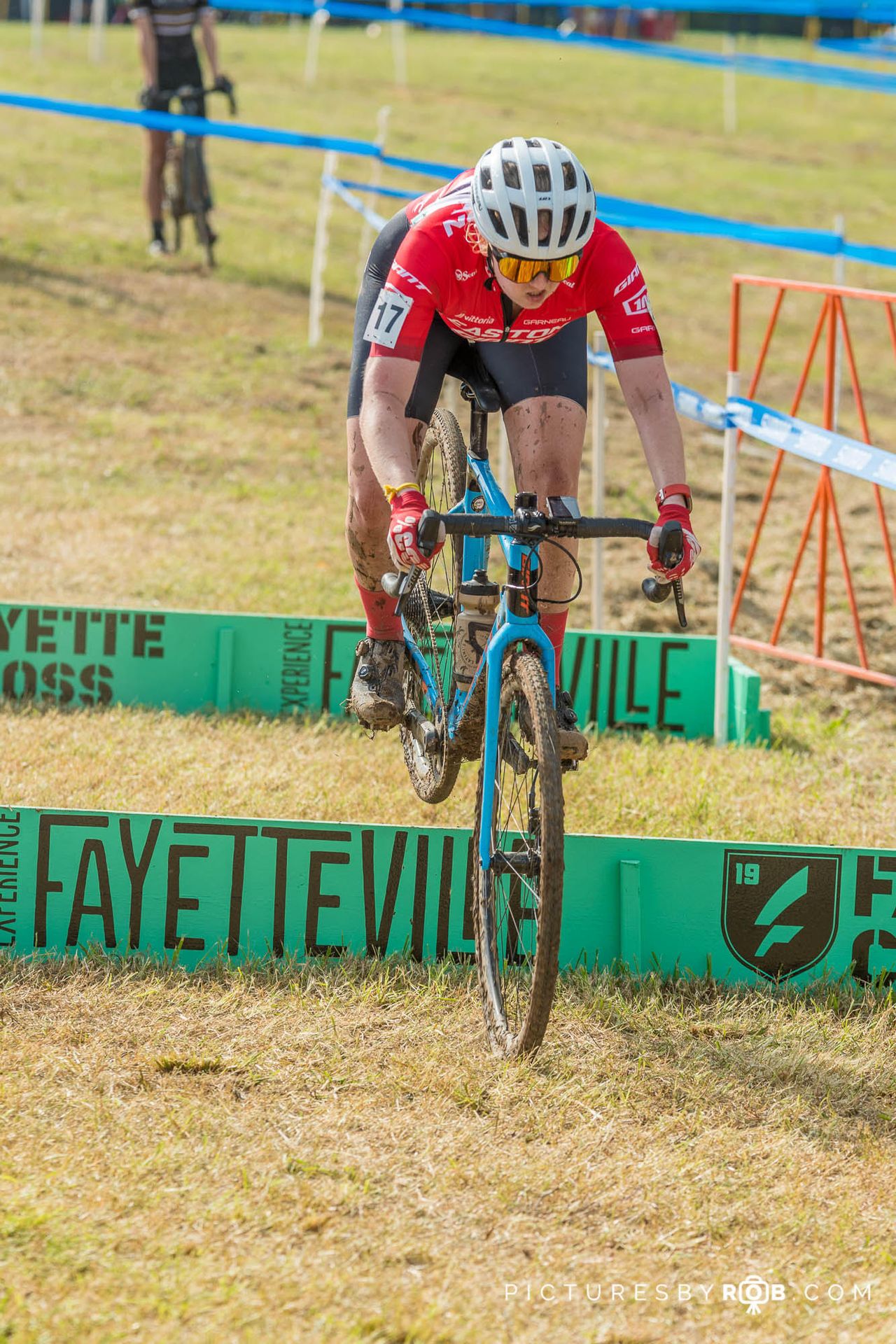 Bridget Tooley (Easton Giant p/b Transitions) was the only woman to bunny hop the barriers