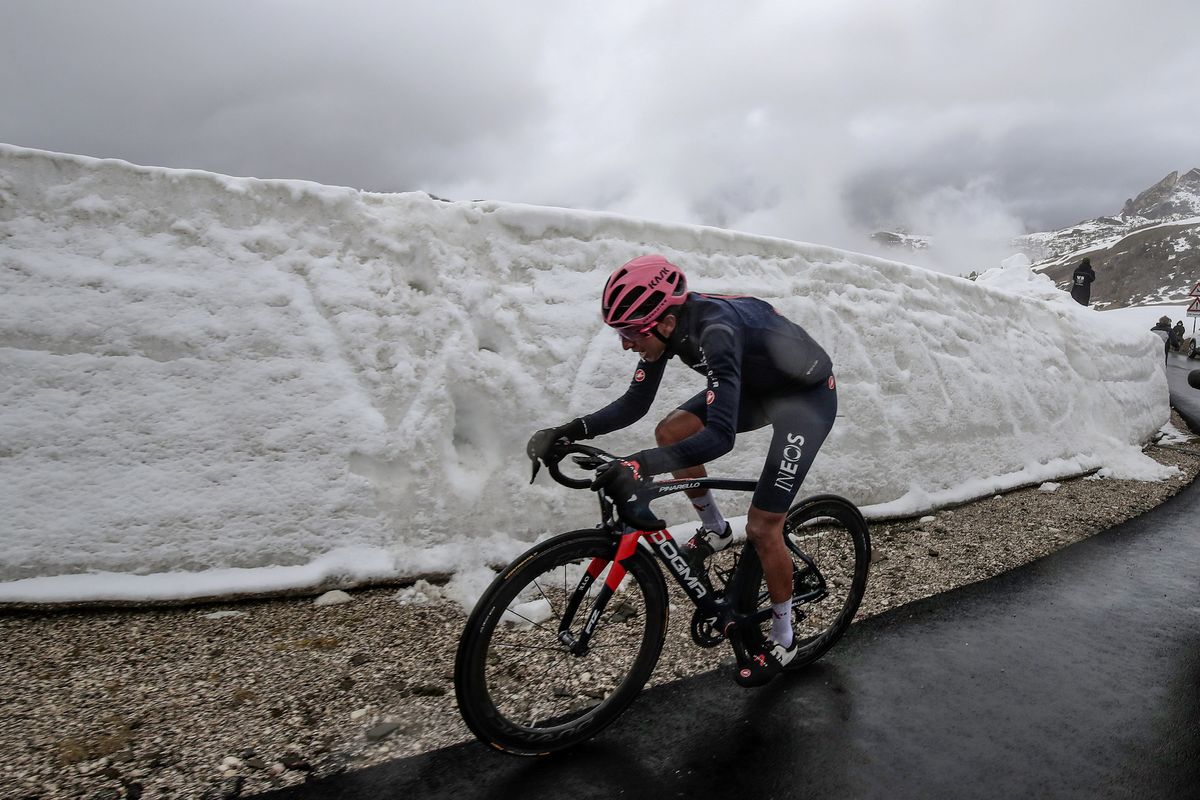 Giro dItalia 2021 104th Edition 16th stage Sacile Cortina dAmpezzo 212 km 24052021 Egan Bernal COL Ineos Grenadiers photo Luca BettiniBettiniPhoto2021