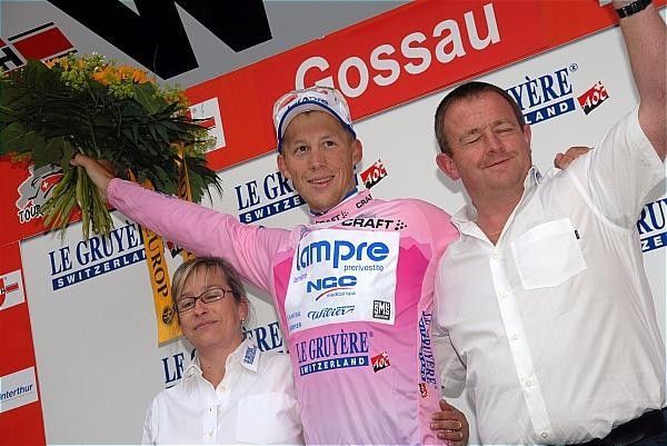 In pink: David Loosli (Lampre) is the climbers' leader.