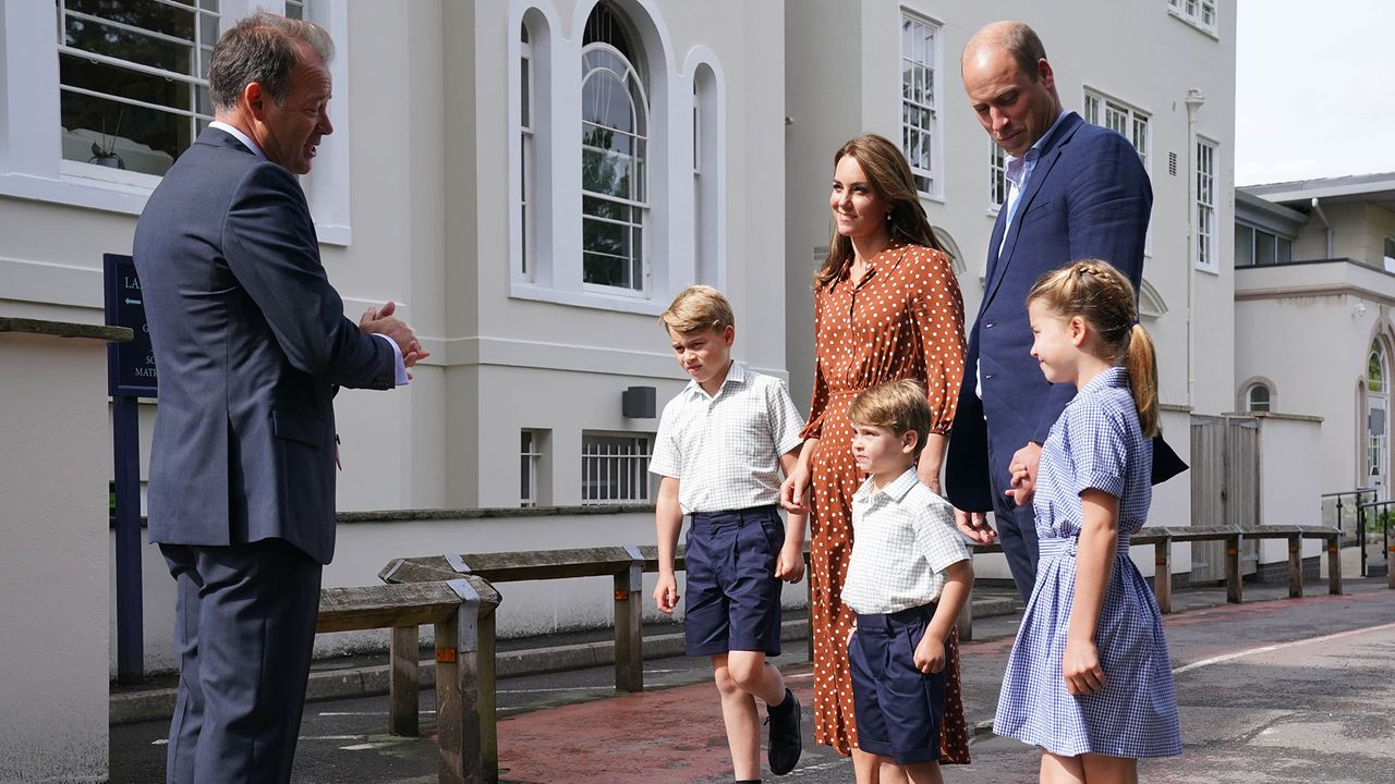 Kate Middleton and Prince William with their children, Prince George, Princess Charlotte, and Prince Louis