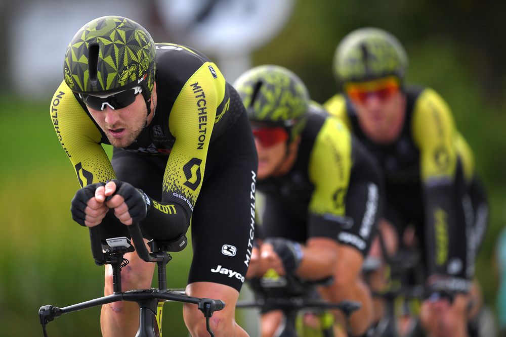 Luke Durbridge drives Mitchelton-Scott