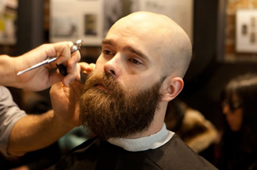 everything-you-need-to-know-about-growing-a-beard-if-you-can-1556693403-hVZH-column-width-inline