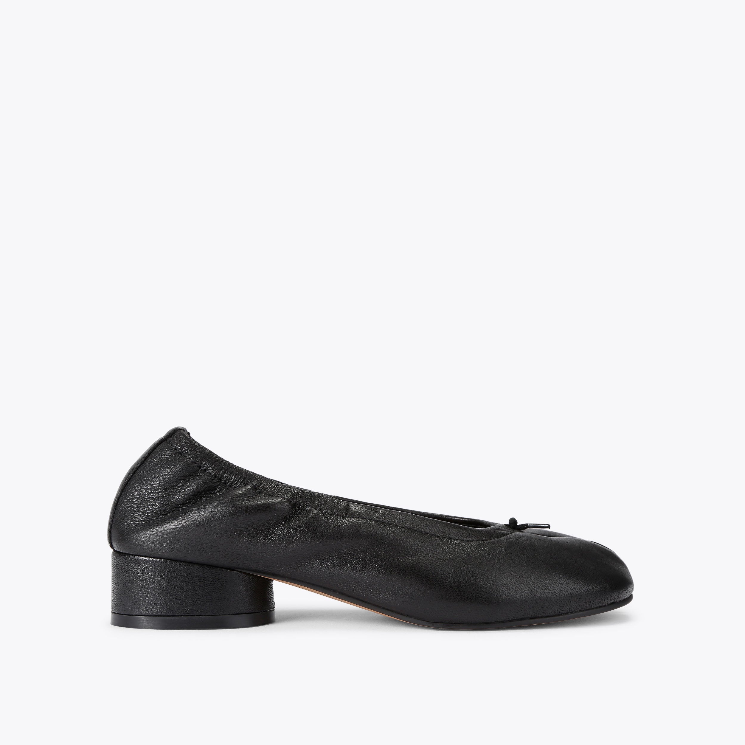 Cyra Black Leather