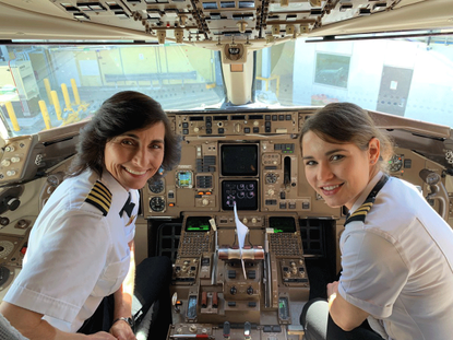 Capt. Wendy Rexon and her daughter, First Officer Kelly Rexon.