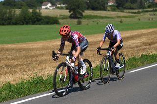 Audrey Cordon-Ragot and Iurani Blanco in the break on stage sixt of the Tour de France Femmes 2024