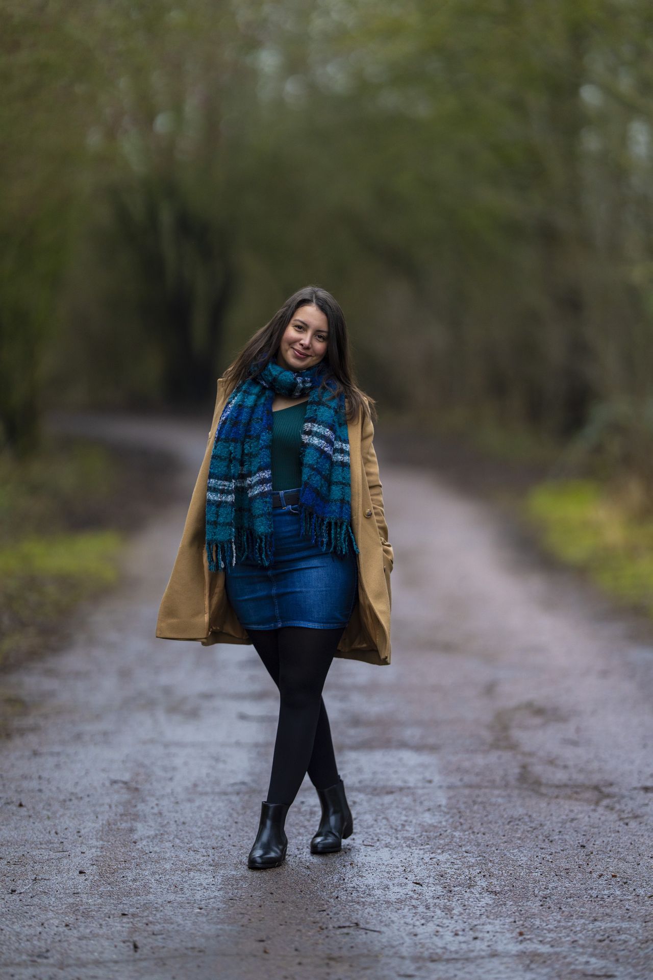 Test shots of a female model taken with the Sigma 135mm f/1.4 DG | Art lens on a Sony A7R IV body to show different aperture values