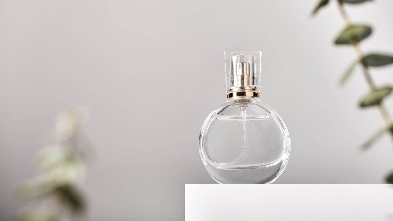 Perfume bottle 