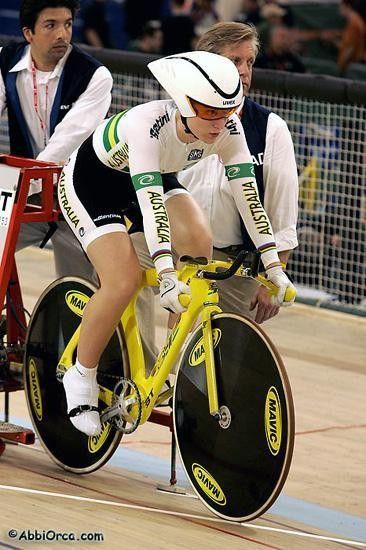 Anna Meares about to take off