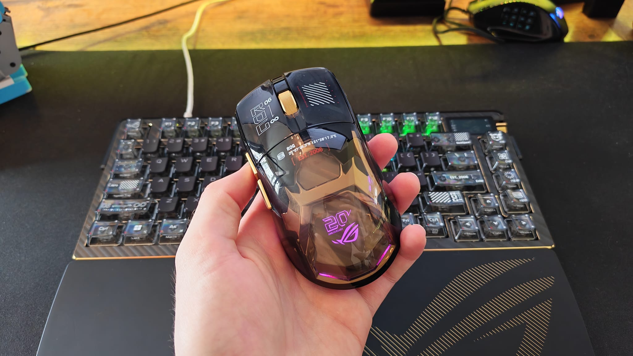 The size of the Asus ROG Harpe II Extreme Edition 20 in a reviewer's hand