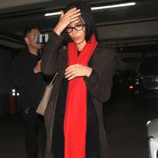 zoe kravitz red scarf