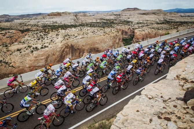 Big canyon views for as far as the peloton can see