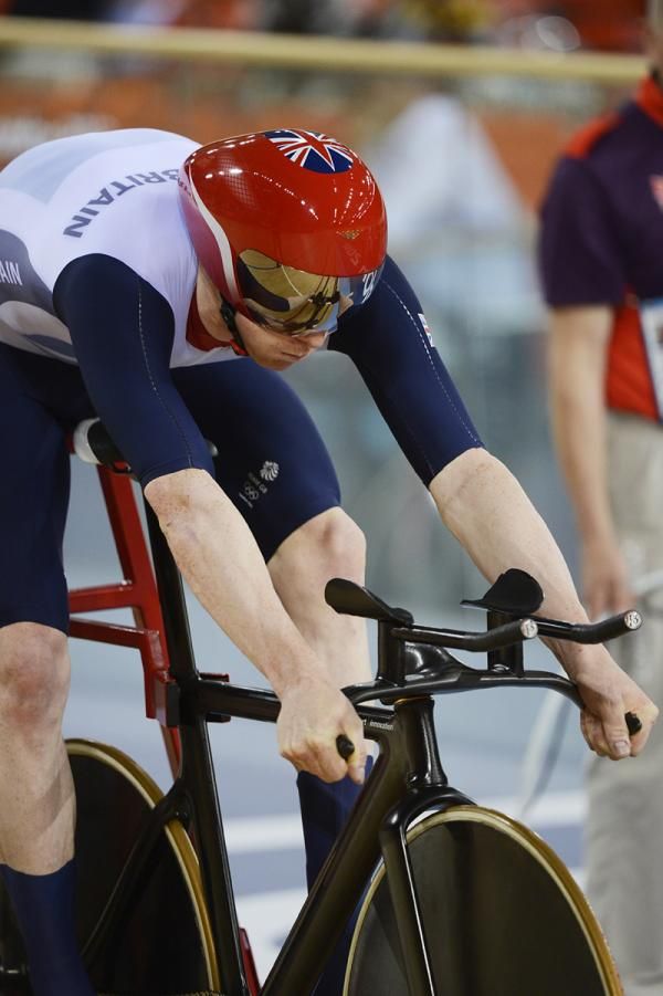 Ed Clancy (Great Britain) about to explode off the start line for the omnium 1km time trial.