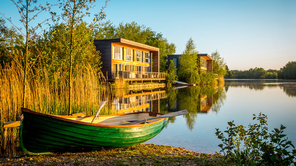 A rowing boat on the lake
